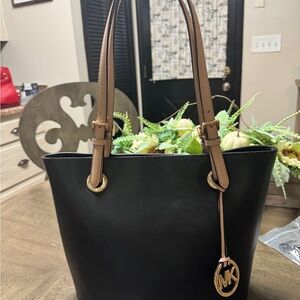 Michael Kors Black and Tan Tote Bag